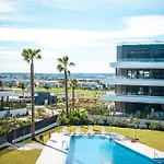 Апартаменты Lagoons Village Luxury With Pool & Торевьиа