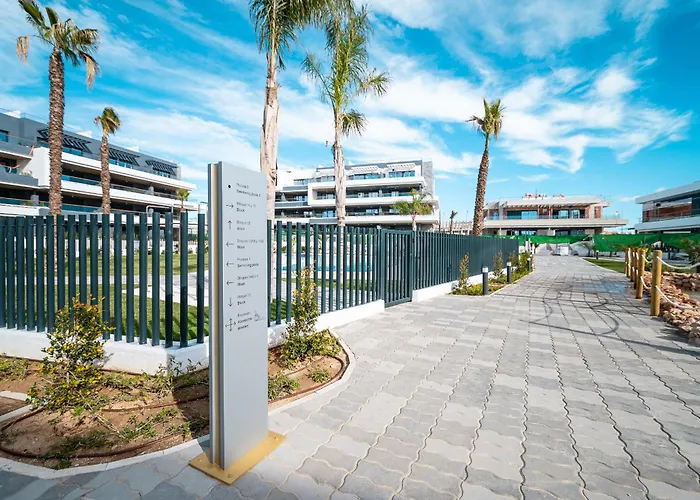 Lagoons Village Luxury With Pool & Torrevieja